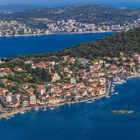 Appartement In With Sea View, Balcony, Air Conditioning, Wifi 5150-3 *