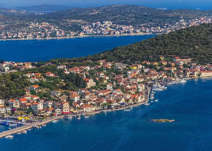 Apartmán In With Sea View, Balcony, Air Conditioning, Wifi 5150-3 *